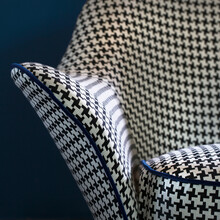 ALLUSIONE – Țesătură pied-de-poule pentru tapițerie și draperii