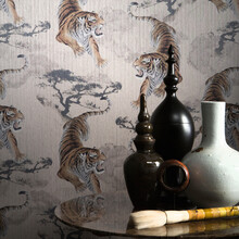 HAKURO – Tapet textil cu tigri și vegetație stilizată, inspirație asiatică