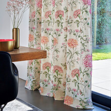 FLORENCE – Tesatura brodată cu bujori pe in și bumbac