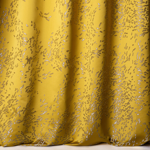 NUÉES – Țesătură satinata cu motive aerate inspirate de nori