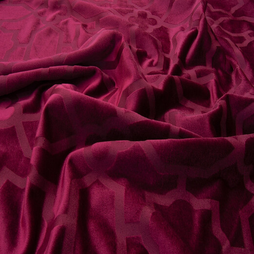 VELVET ELEGANT – catifea rafinată cu model în relief ton sur ton