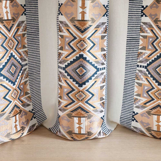 MALAIKA – Țesătură cu imprimeu și broderii inspirate de arta Ndebele