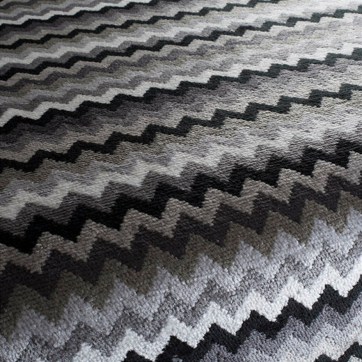 MOOD BOOSTER - Tapiterie cu motive bargello