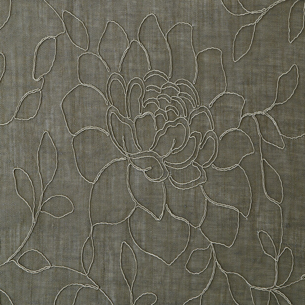 BAGNOREGIO - Perdea Brodată Cu Flori Pe Țesătură Cu Finisaj Artizanal