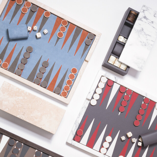 Joc de table din marmura Travertino, piele si lemn de nuc, marble ETTORE