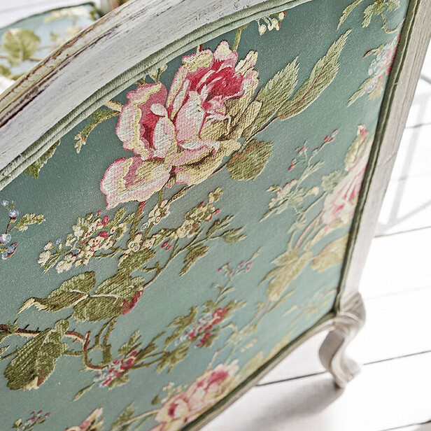 MONTEPULCIANO – Țesătură satinat-jacquard cu trandafiri pastel pentru tapițerie și draperii