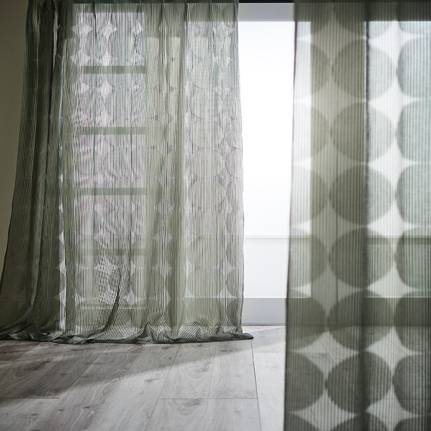 OPTICAL - Perdea Jacquard Semitransparentă Cu Motive Geometrice Circulare