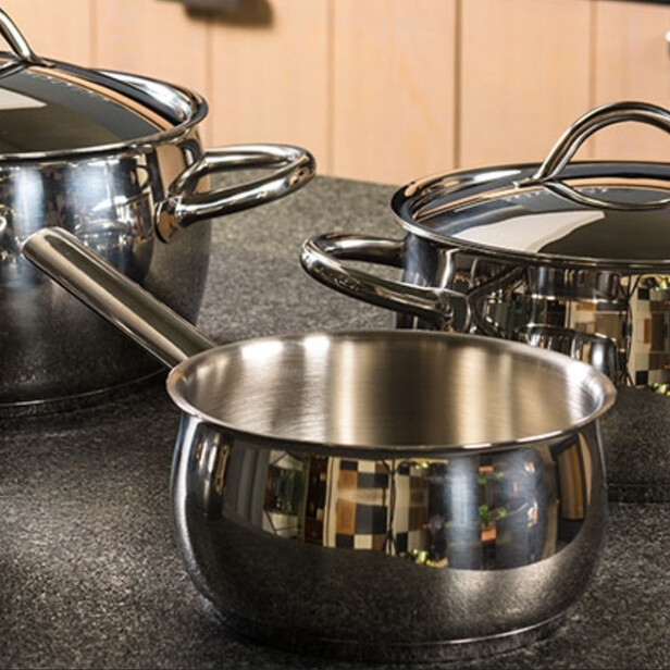 "1950" -  Colecție vase de gătit premium din inox, design italian atemporal