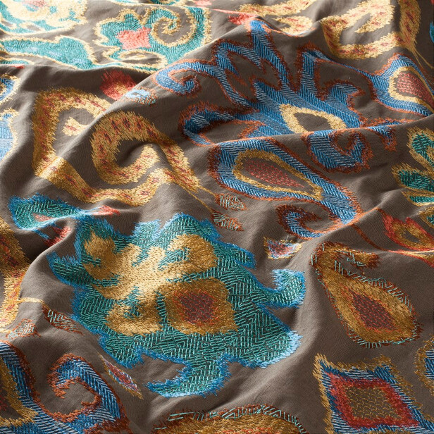 BOHEMIAN RHAPSODY - Tesatura brodată cu motive boeme