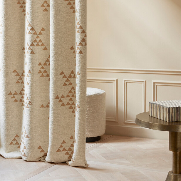 PYRAMIDES – țesătură bouclé din lână și vâscoză cu motive geometrice subtile