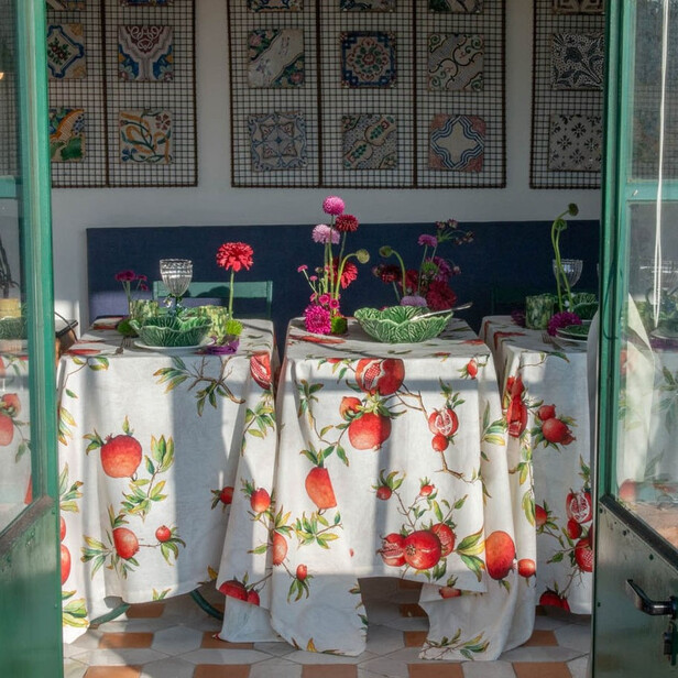 ZAKURO – Față de masă cu rodii, Tessitura Toscana Telerie