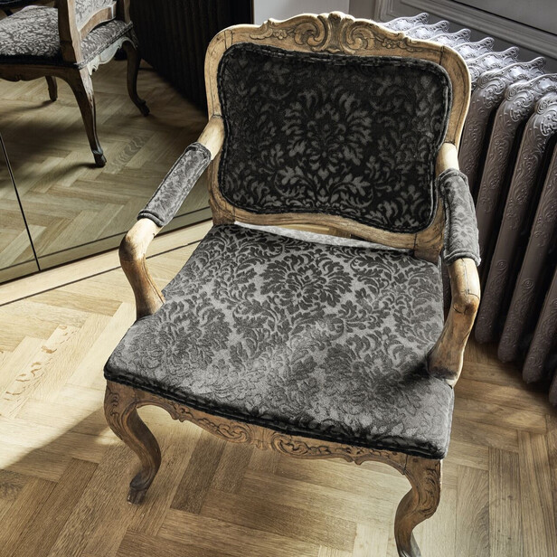 CALLAS – Tapițerie clasică din catifea embosată