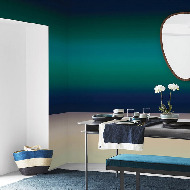 L’AU-DELÀ – Tapet panoramic Sarah Lavoine pentru Nobilis, inspirat de Aurora Boreală